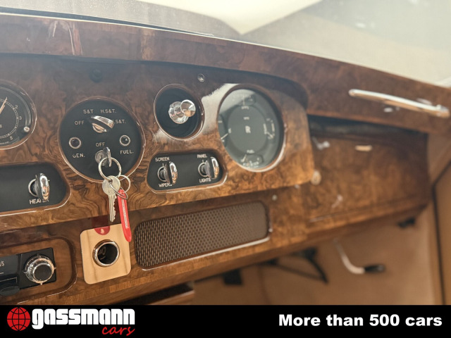 Rolls Royce Phantom V Saloon Coupe, by James Young Matching 