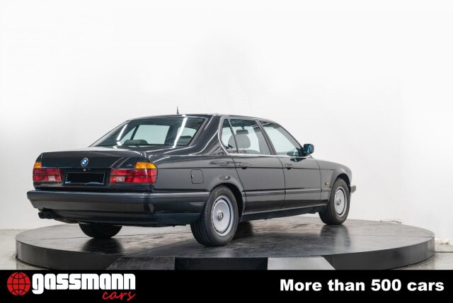 BMW 750 IL Limousine Lang - E32 