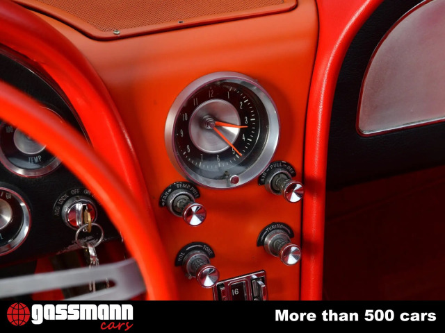 Chevrolet Corvette C2 Sting Ray Cabrio mit Hardtop 