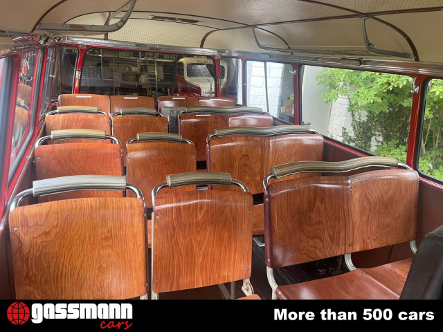 Mercedes Benz O 319 Bus 