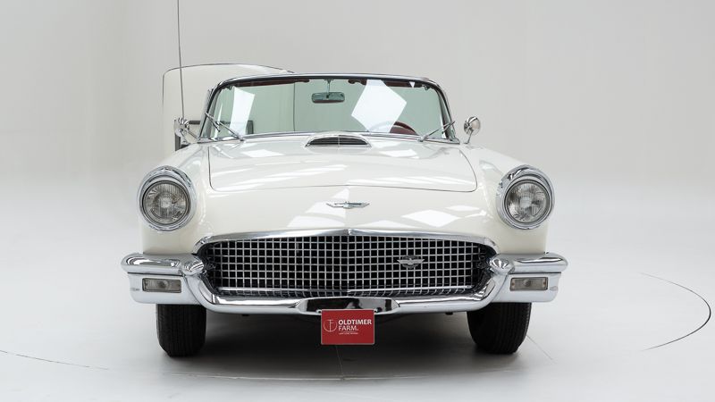 Ford Thunderbird First Generation \'56 