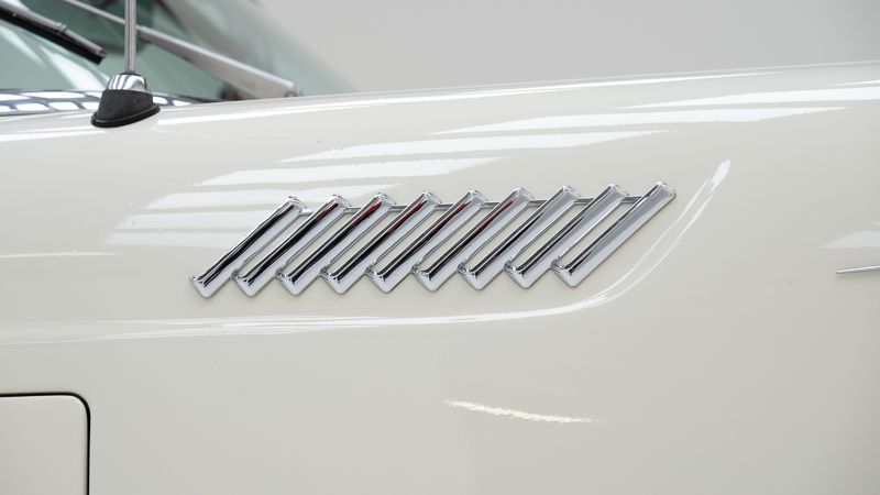 Ford Thunderbird First Generation \'56 