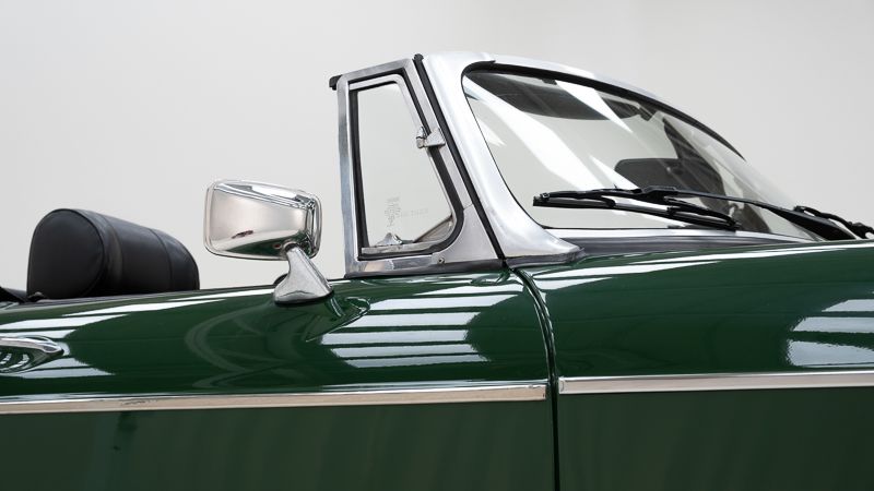 MG B roadster + overdrive \'78 