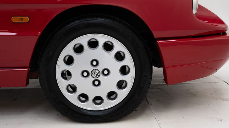 Alfa Romeo 2000 Spider 4 \'91 