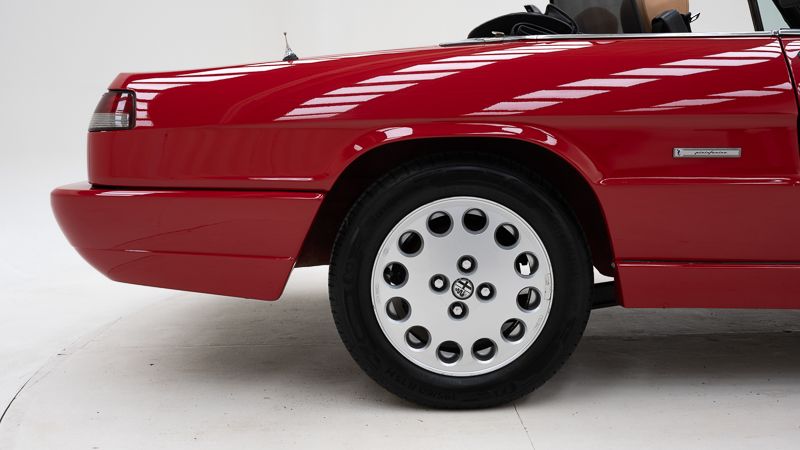 Alfa Romeo 2000 Spider 4 \'91 