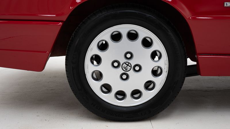 Alfa Romeo 2000 Spider 4 \'91 