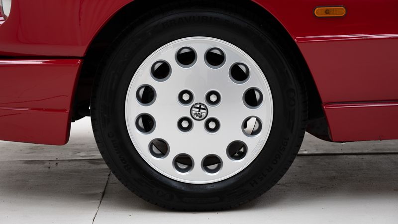 Alfa Romeo 2000 Spider 4 \'91 