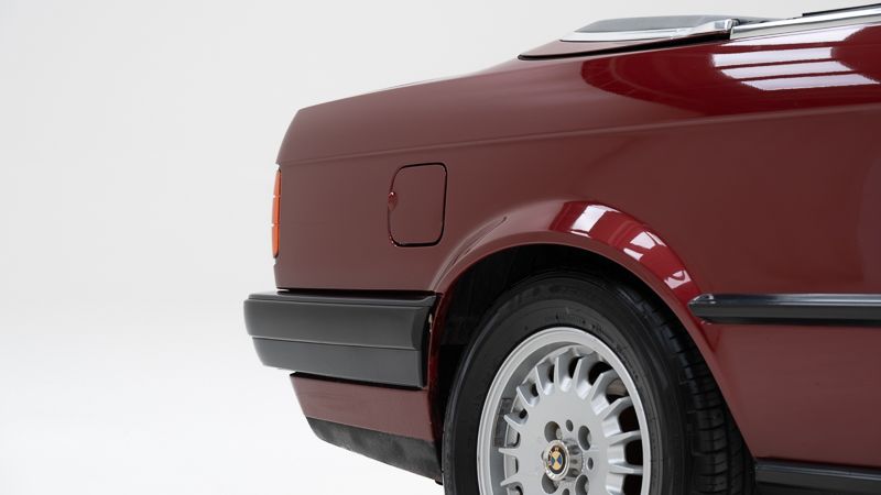 BMW  318i Cabriolet \'92 