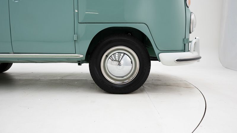 Volkswagen T1 Kombi 21 Windows \'64 