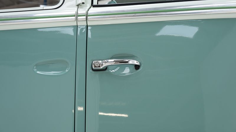 Volkswagen T1 Kombi 21 Windows \'64 