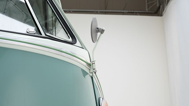Volkswagen T1 Kombi 21 Windows \'64 