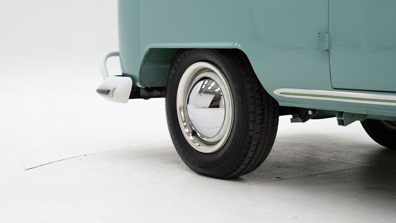 Volkswagen T1 Kombi 21 Windows \'64 