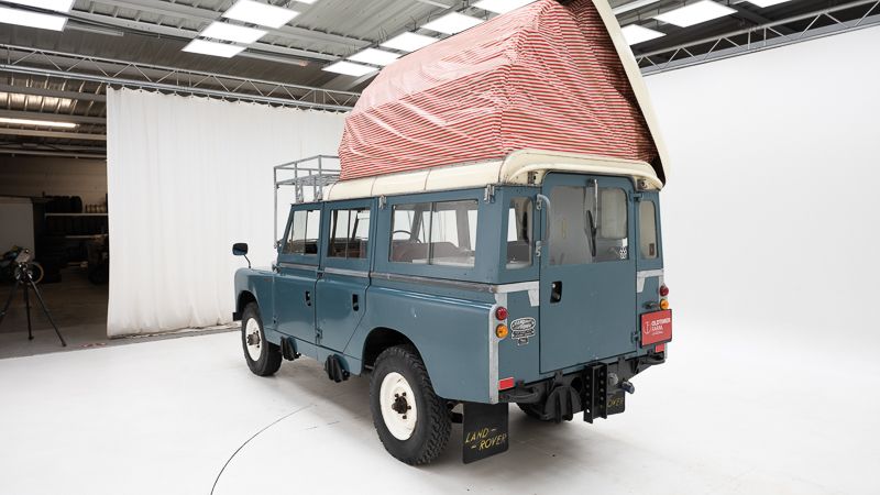 Land Rover Series II 109 Dormobile \'62 