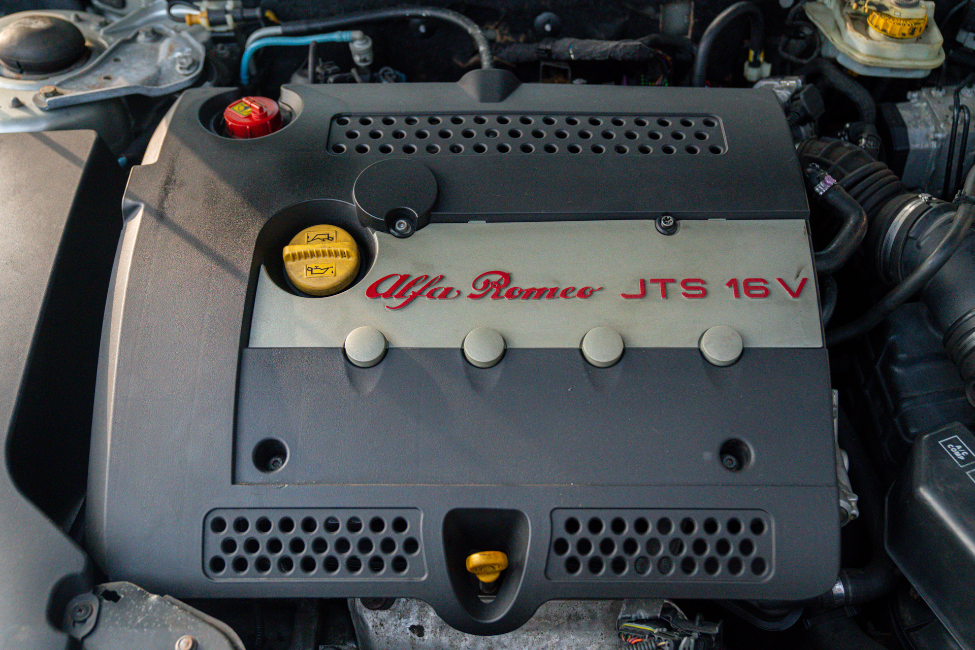 Alfa Romeo GTV 2.0 JTS 16V 