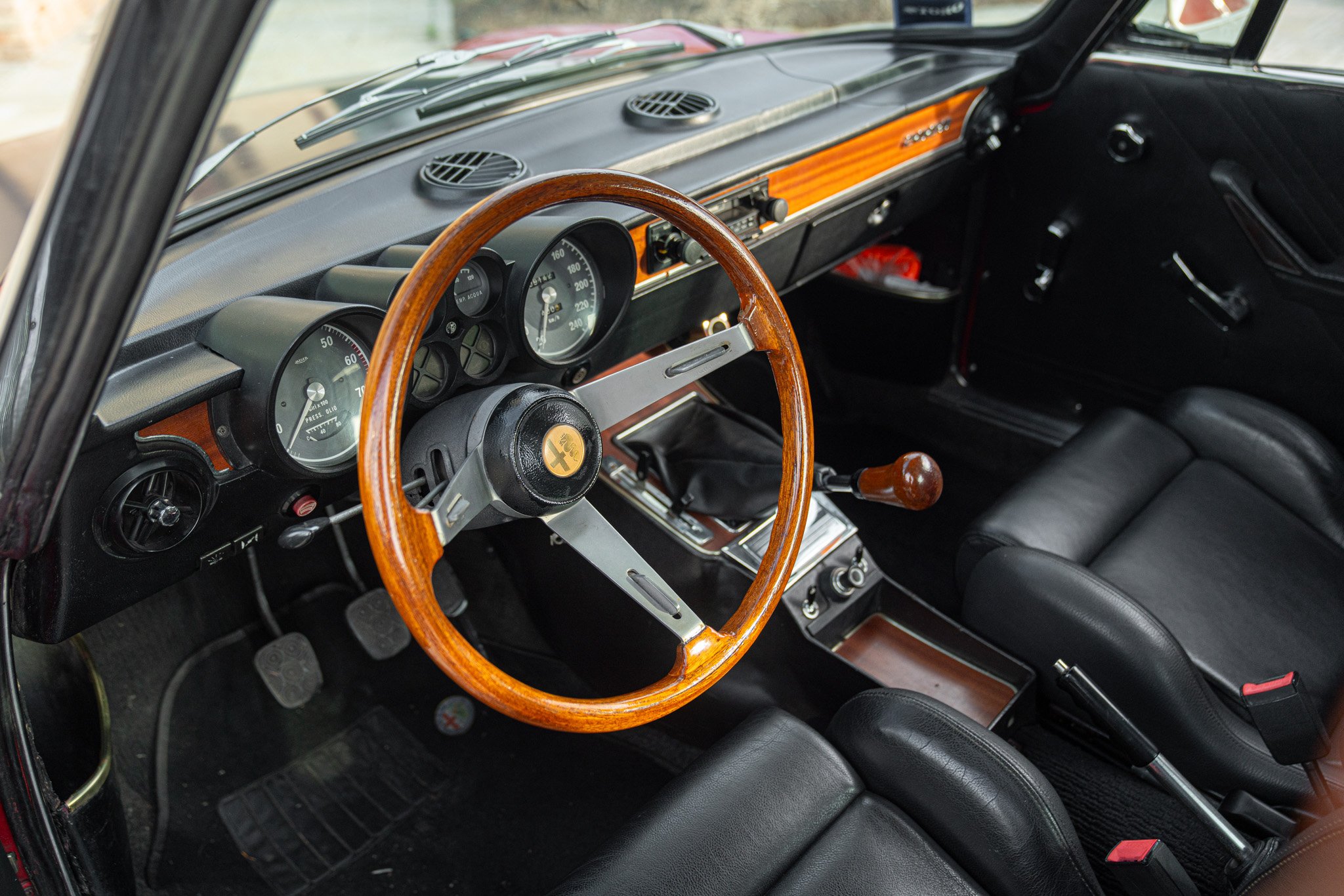 Alfa Romeo GT 2000 VELOCE replica \"GTAM\" 