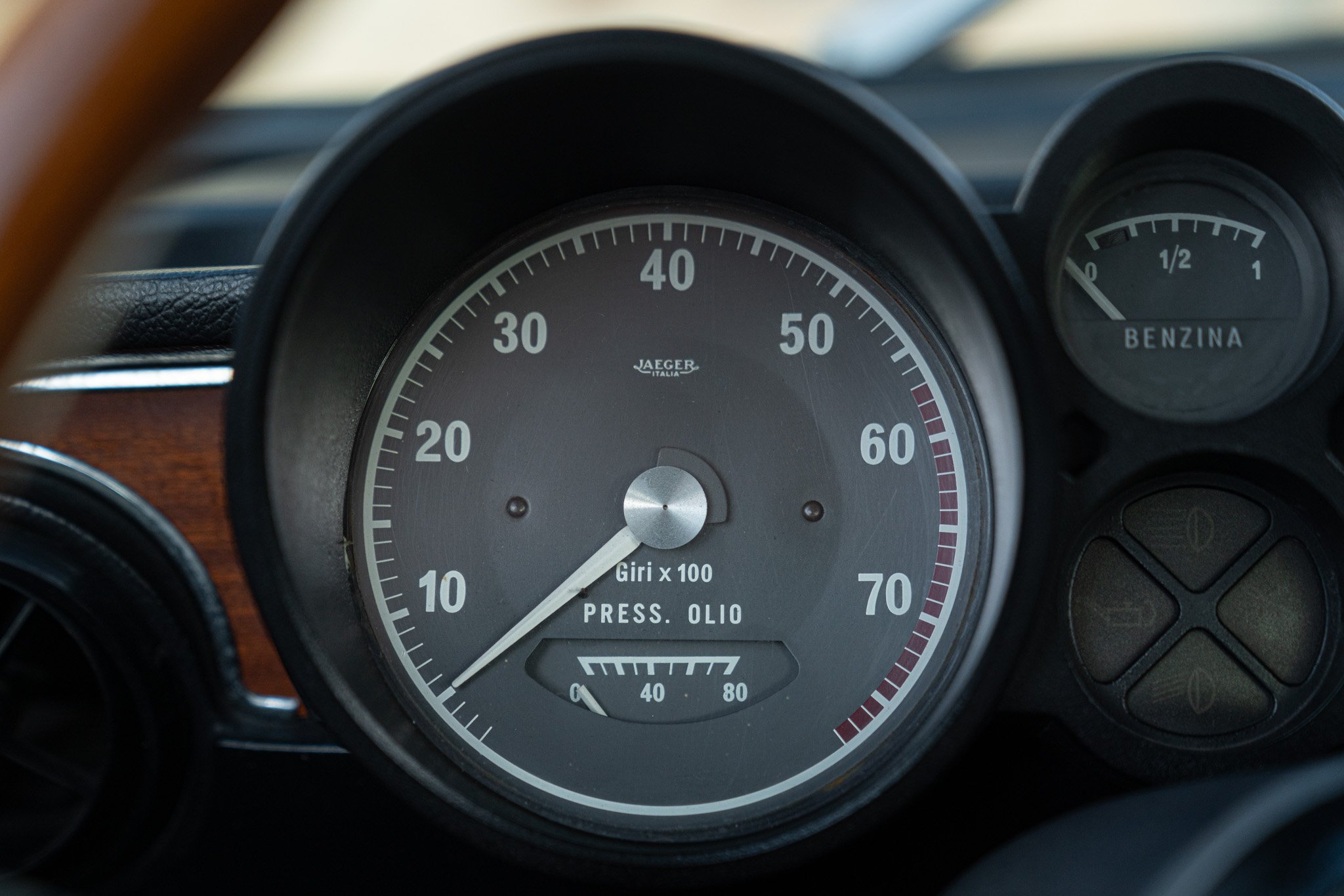 Alfa Romeo GT 2000 VELOCE replica \"GTAM\" 