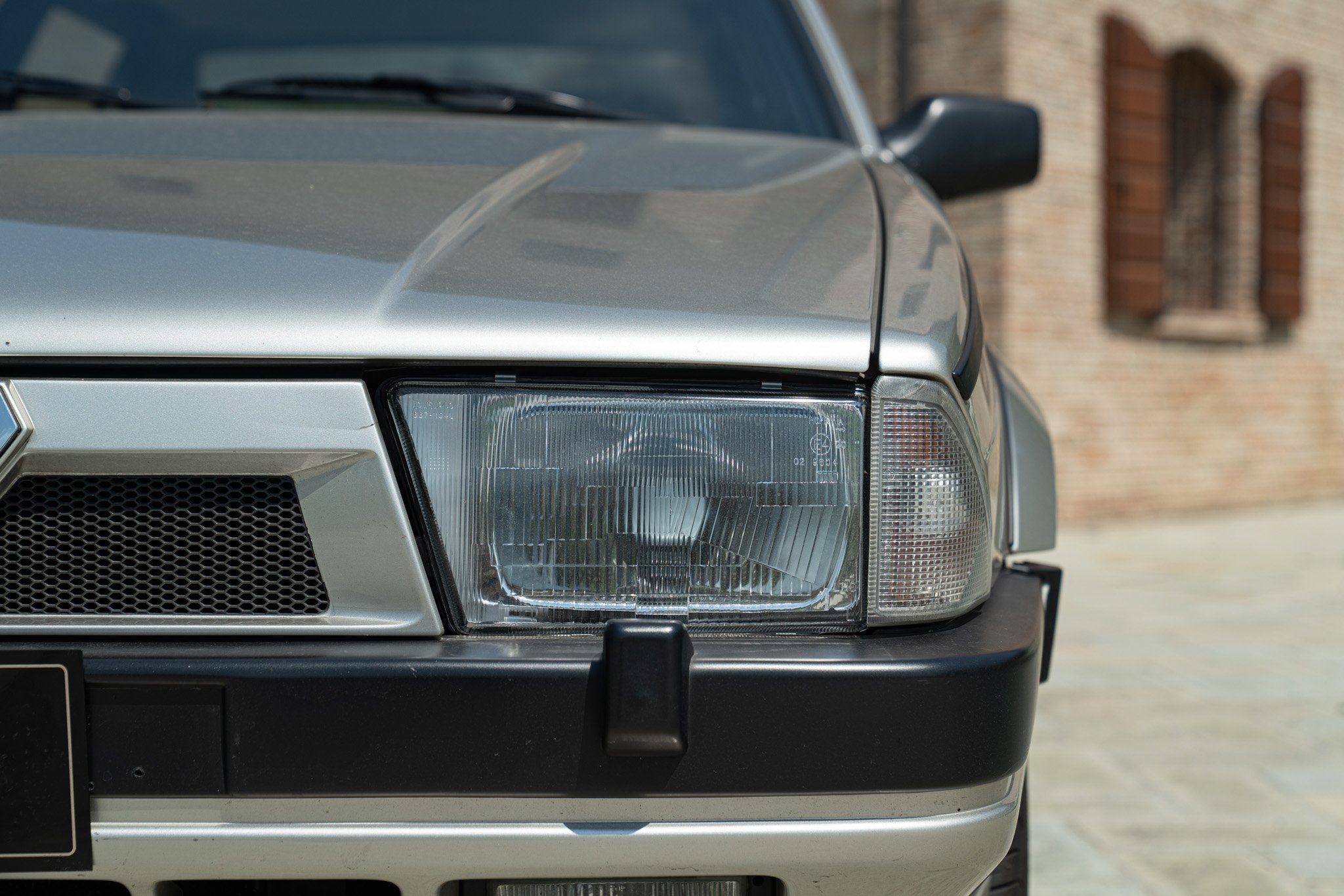 Alfa Romeo 75 2.0 