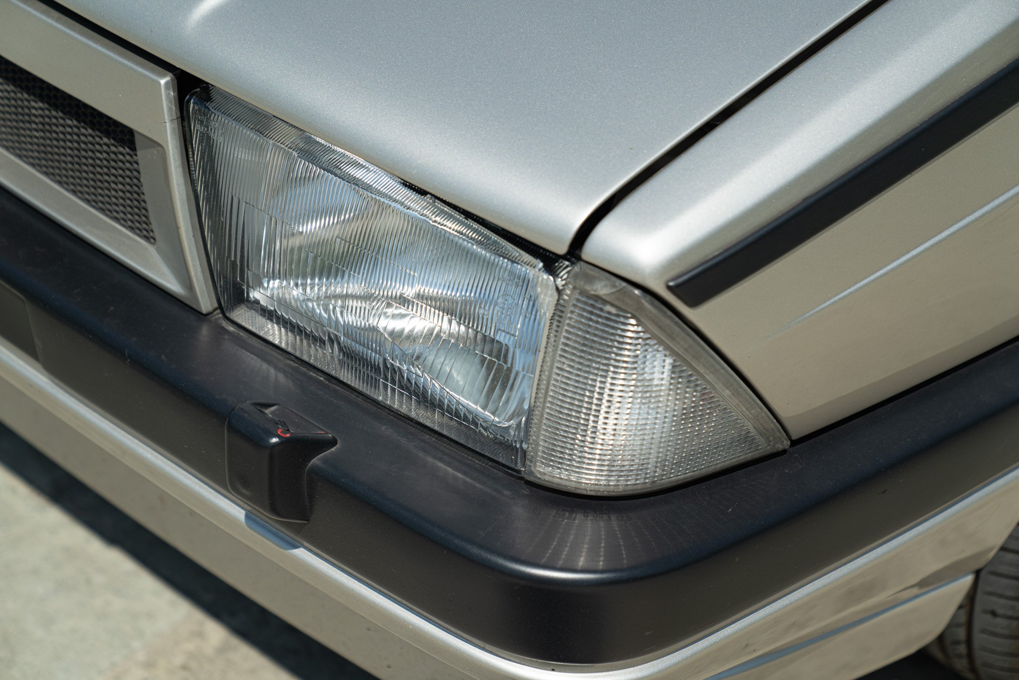 Alfa Romeo 75 2.0 
