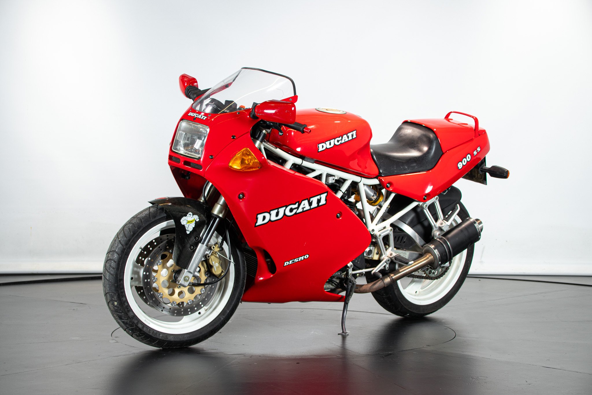 Ducati 900 SS 