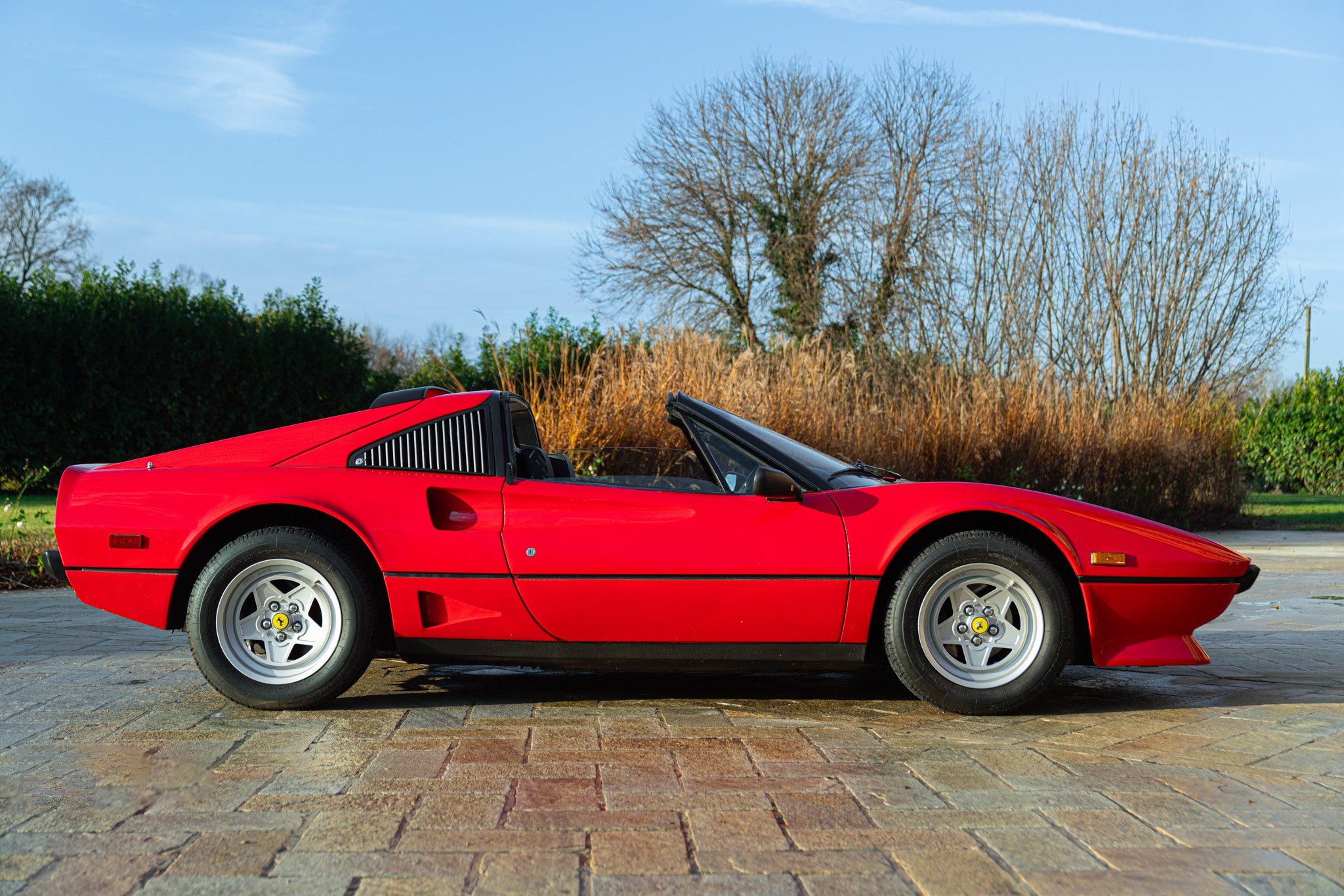 Ferrari FERRARI 208 GTS TURBO 