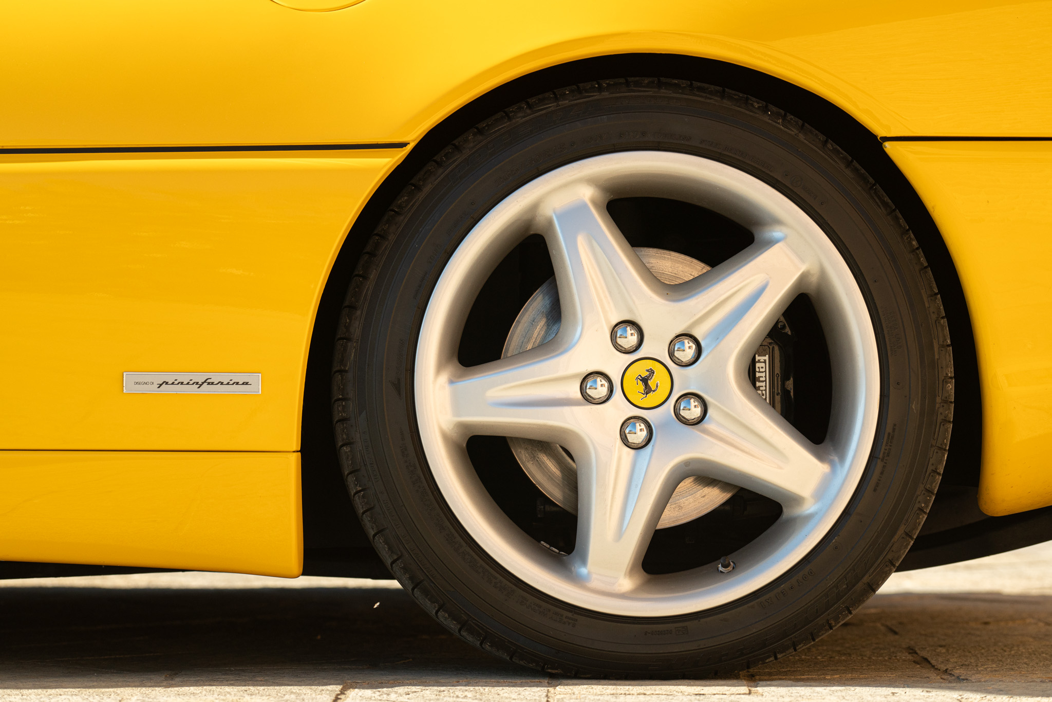 Ferrari F355 F1 SPIDER 