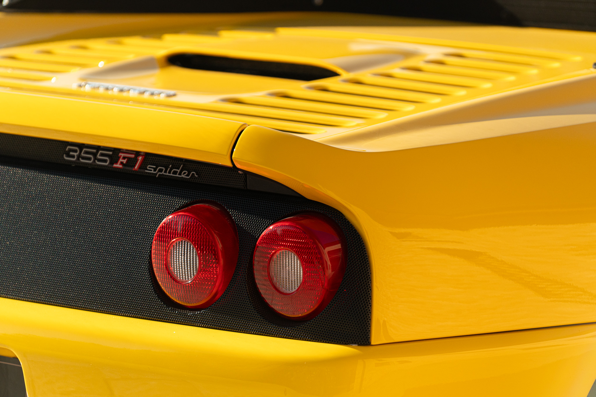 Ferrari F355 F1 SPIDER 