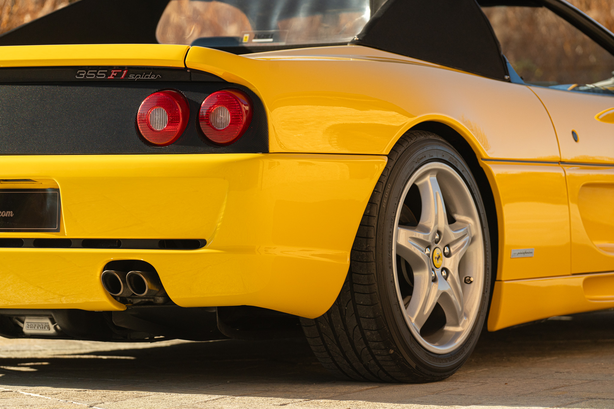 Ferrari F355 F1 SPIDER 