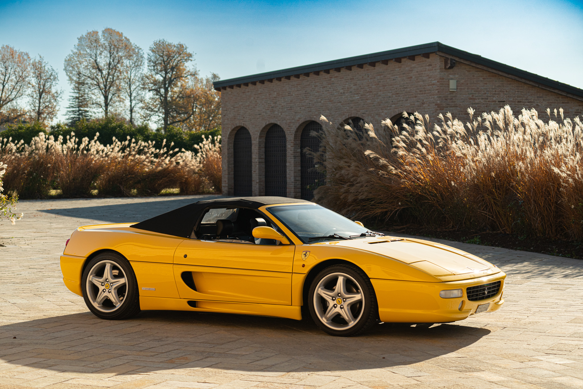 Ferrari F355 F1 SPIDER 
