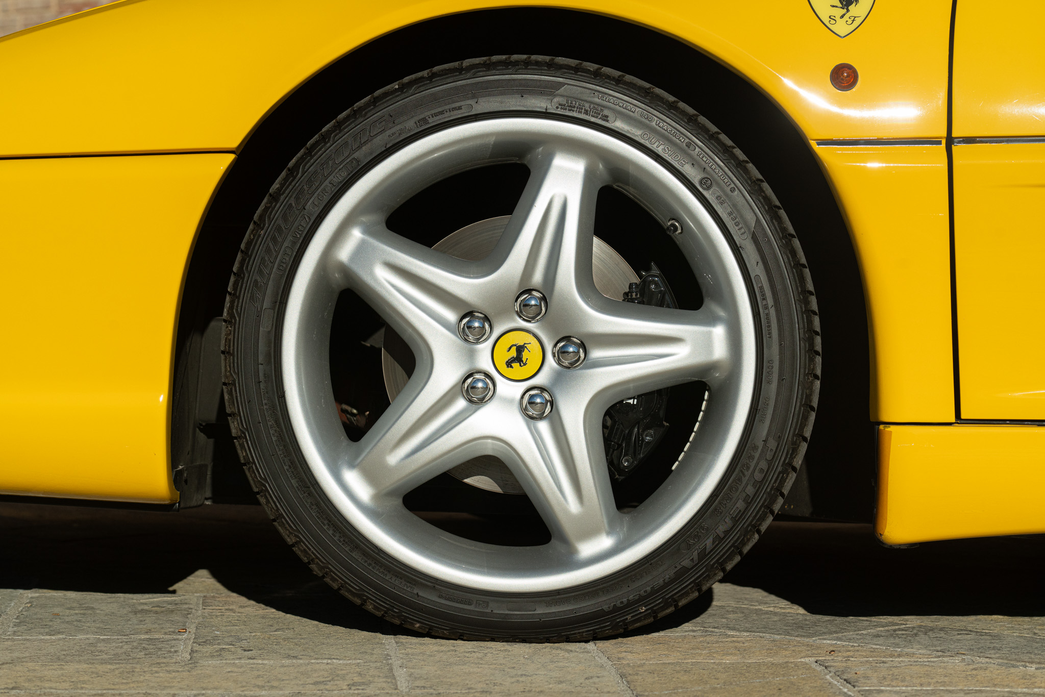 Ferrari F355 F1 SPIDER 