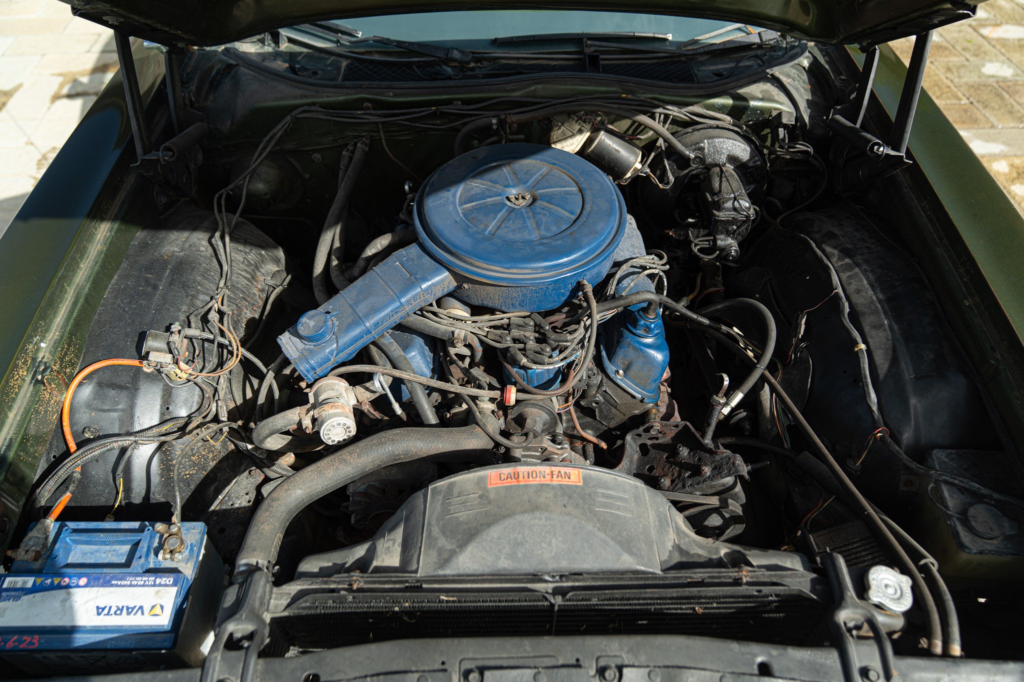 Ford GRAN TORINO 4 DOOR 5.7 V8 BROUGHAM 