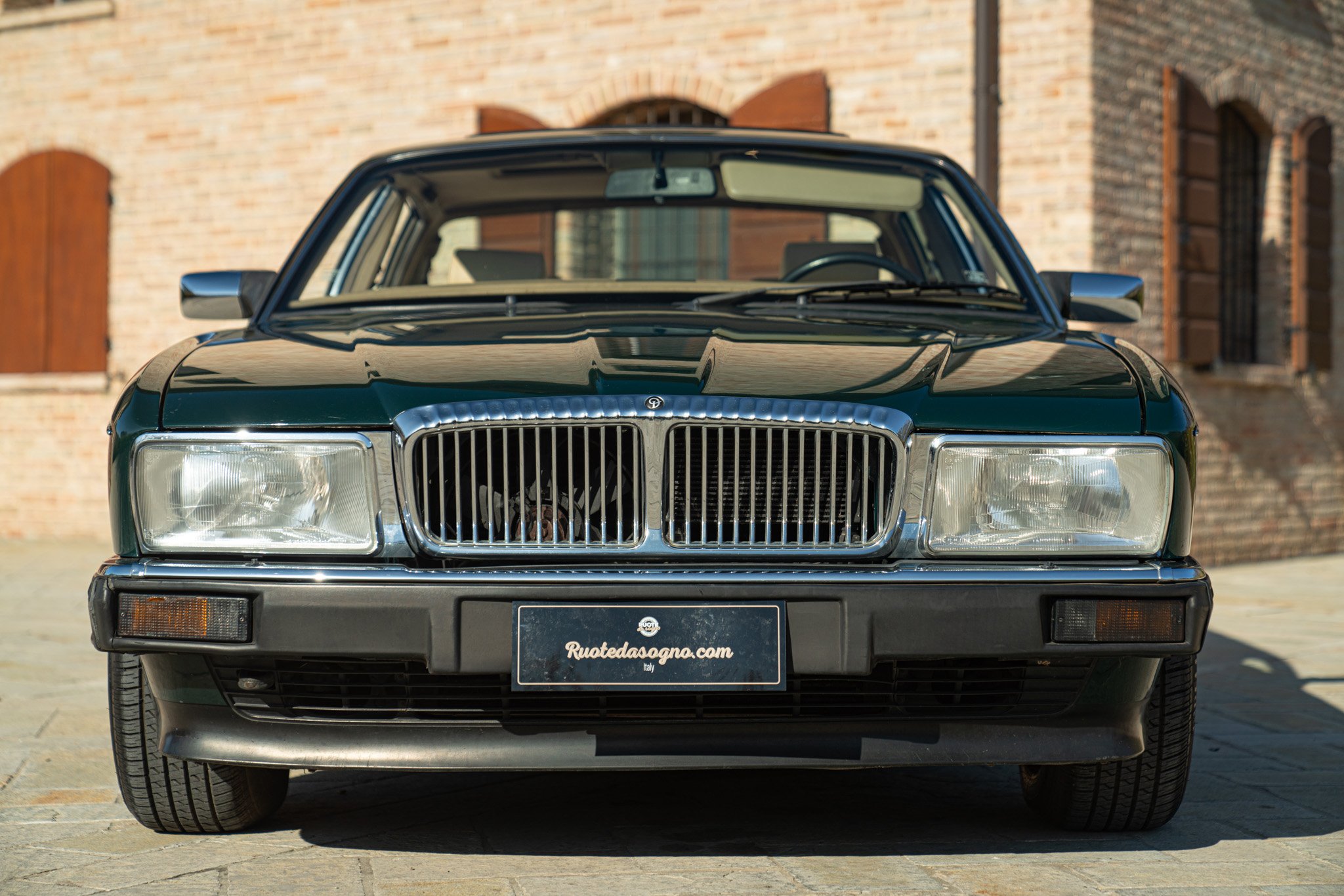 Daimler XJ 40 