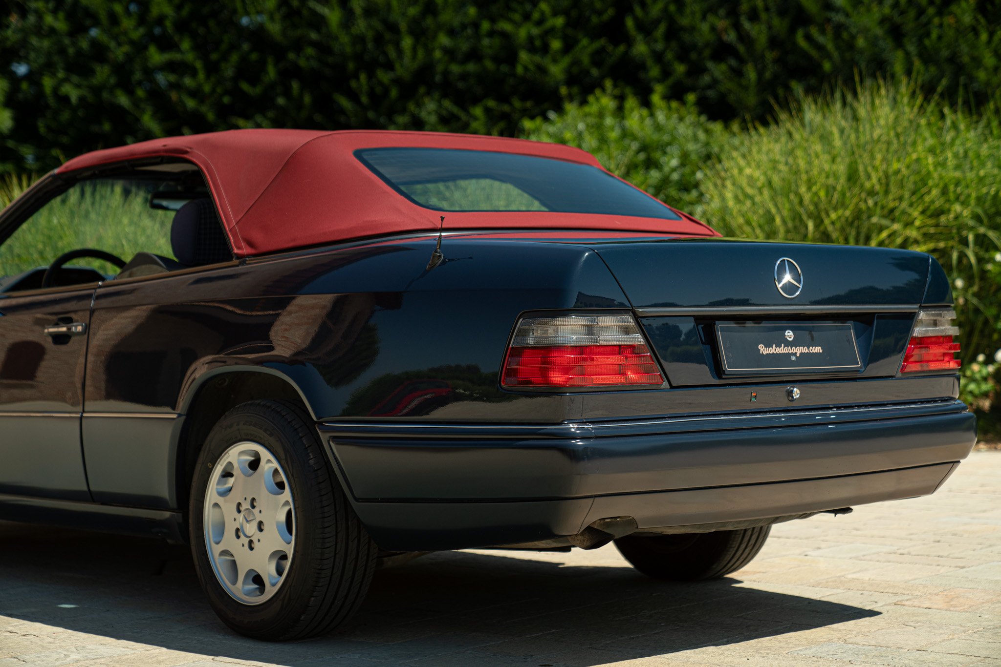 Mercedes Benz CE 200 CABRIO 