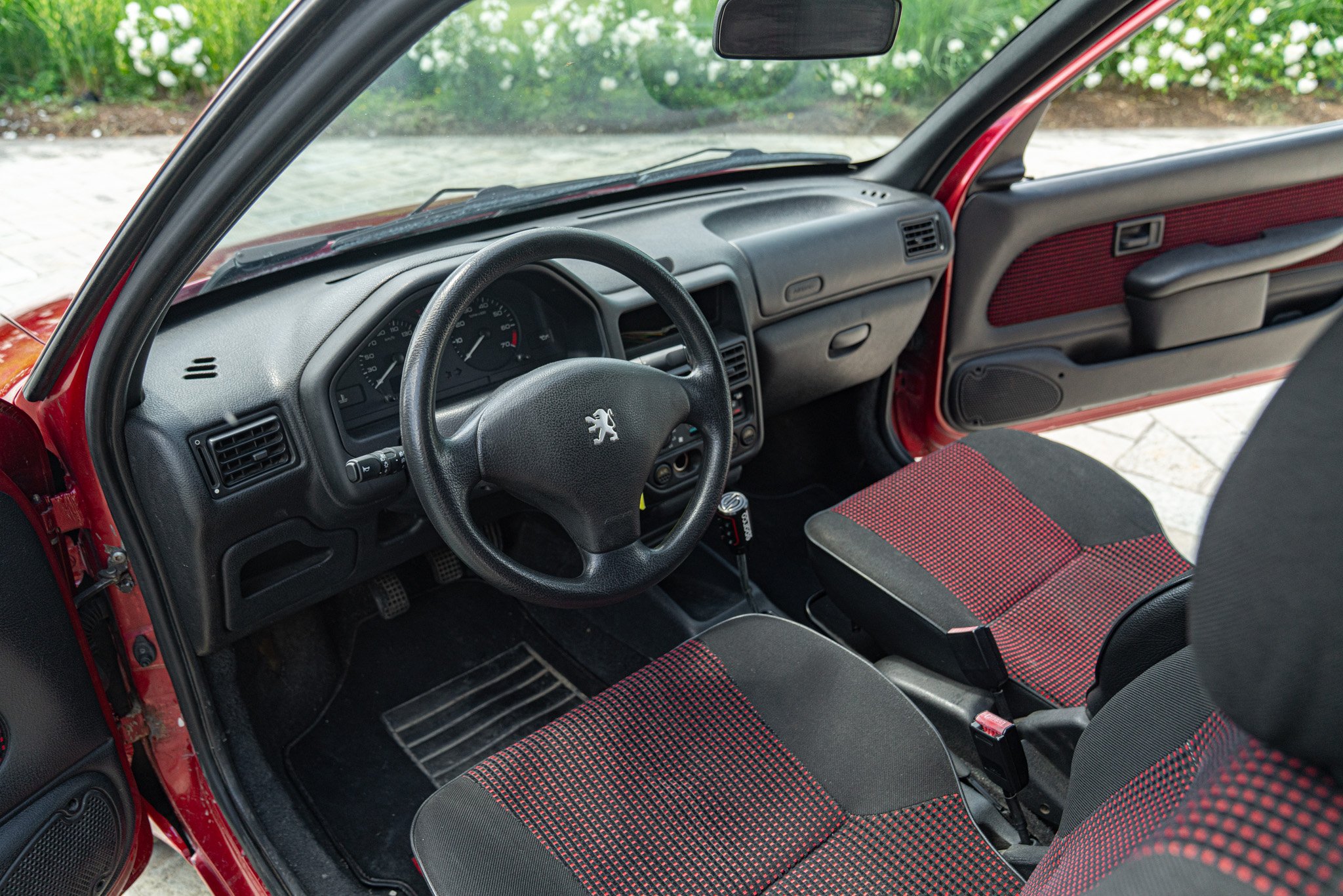 Peugeot 106 REPLICA RALLY 