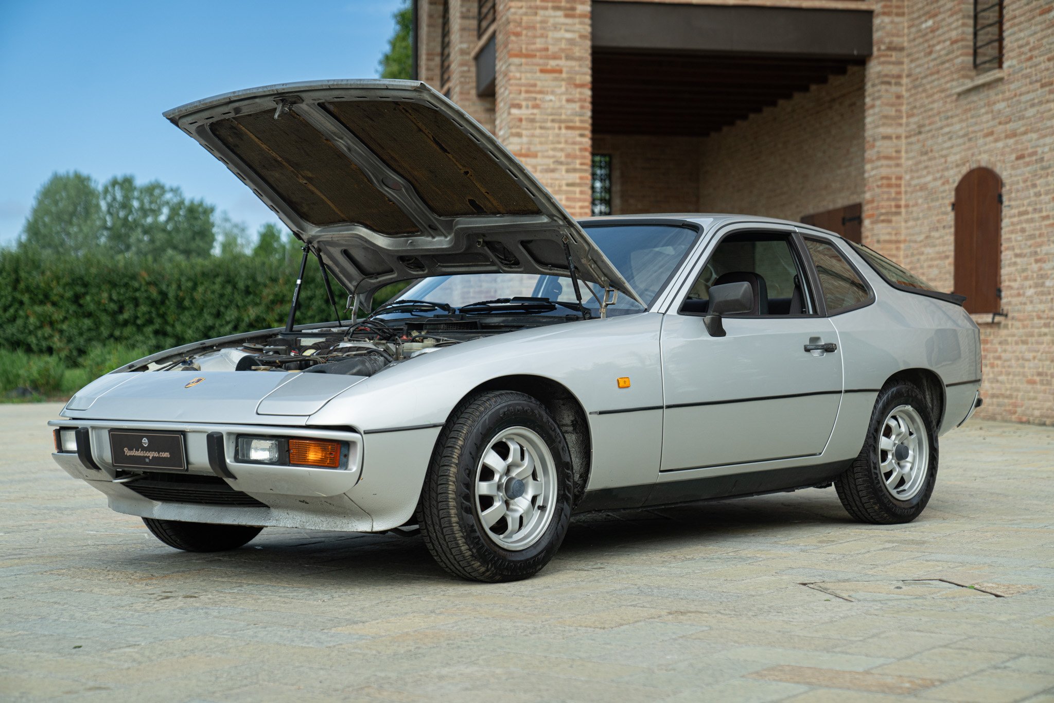 Porsche 924 