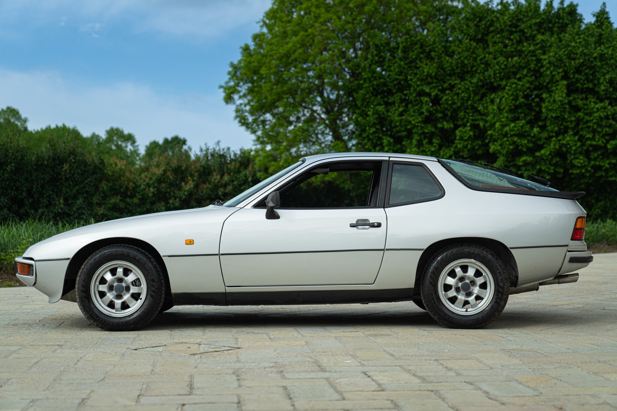 Porsche 924 