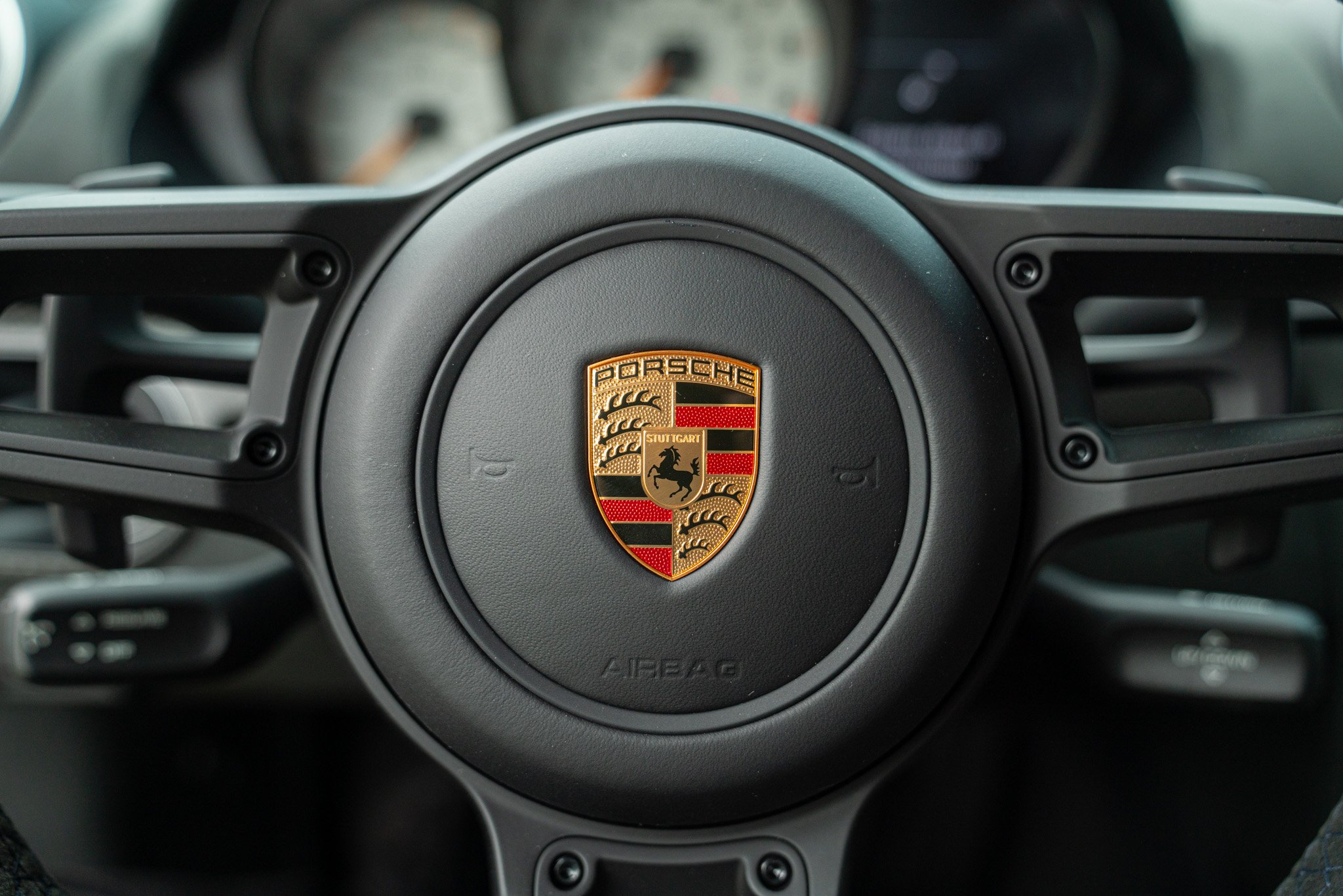 Porsche CAYMAN 718 GT4 RS “weissach” 