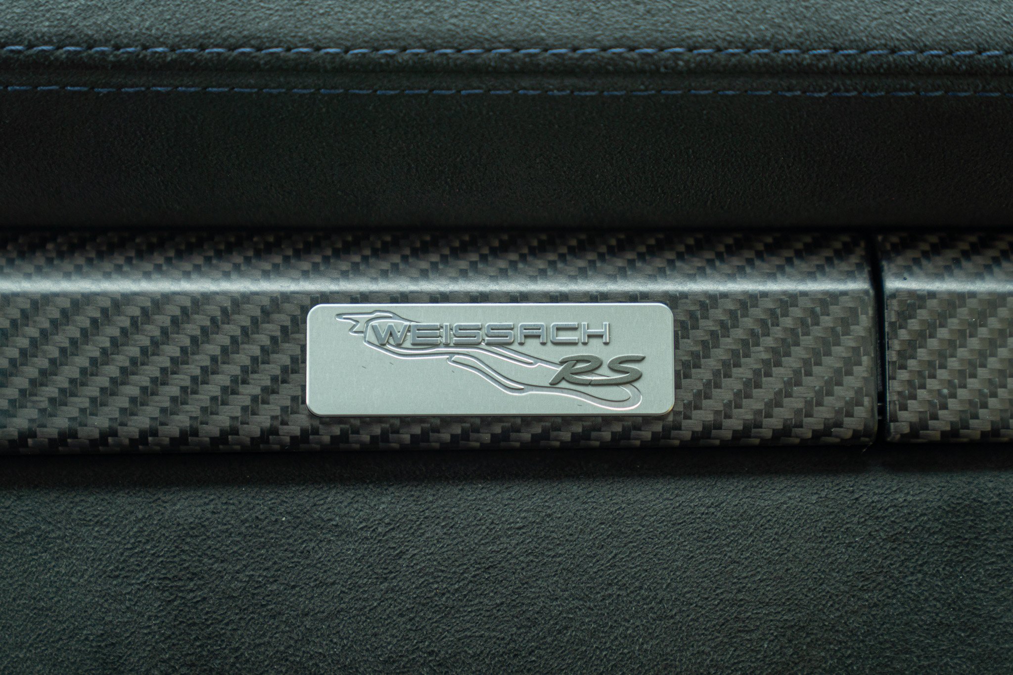 Porsche CAYMAN 718 GT4 RS “weissach” 