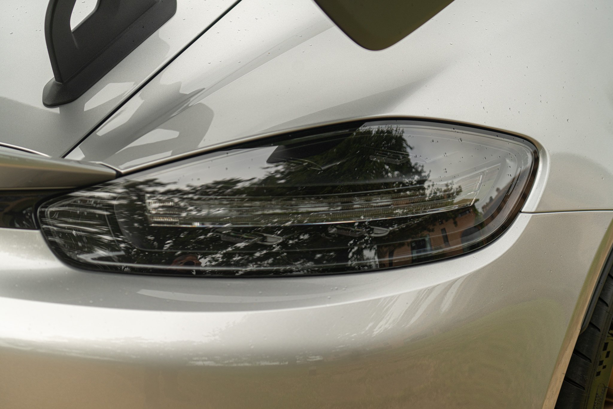 Porsche CAYMAN 718 GT4 RS “weissach” 