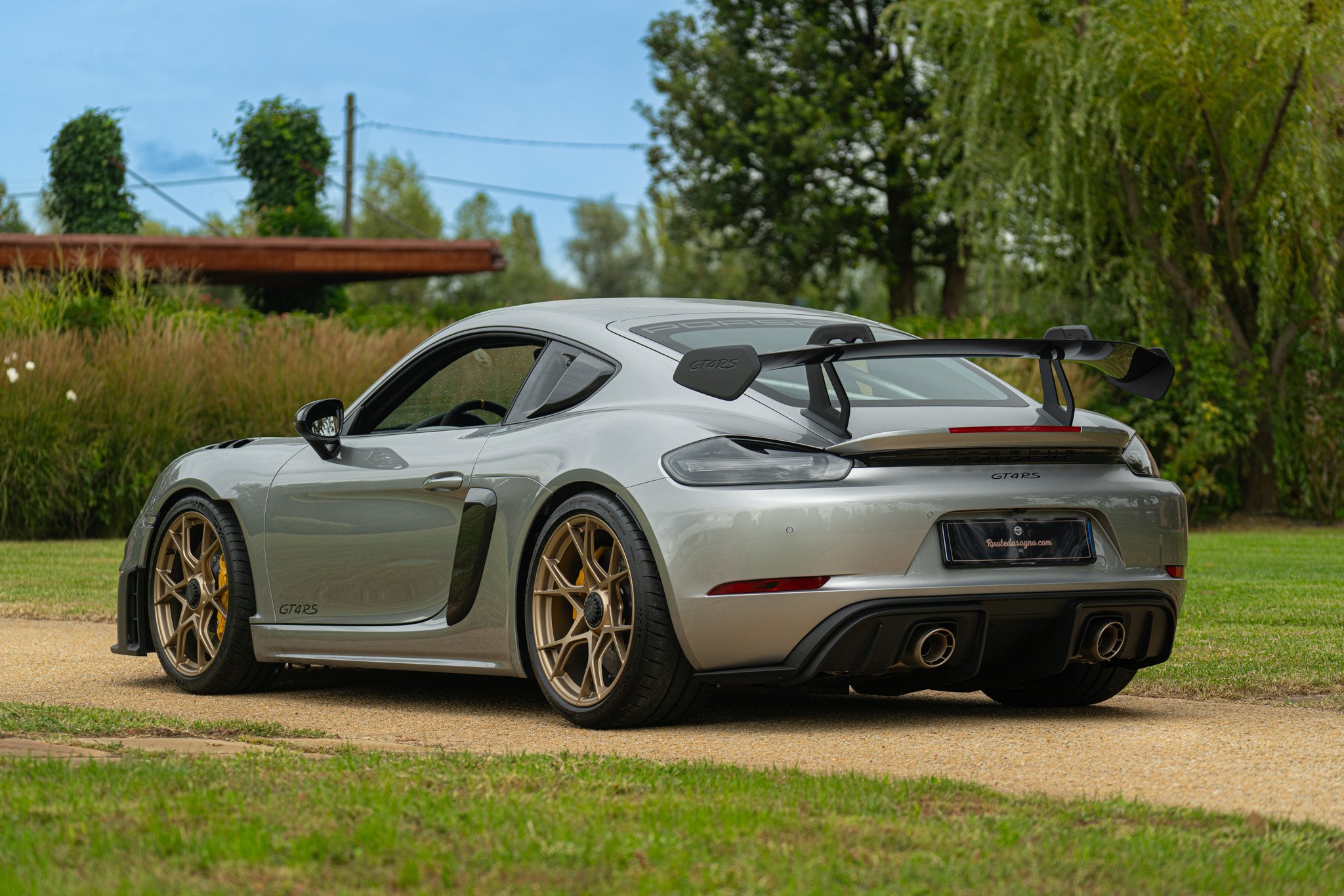 Porsche CAYMAN 718 GT4 RS “weissach” 