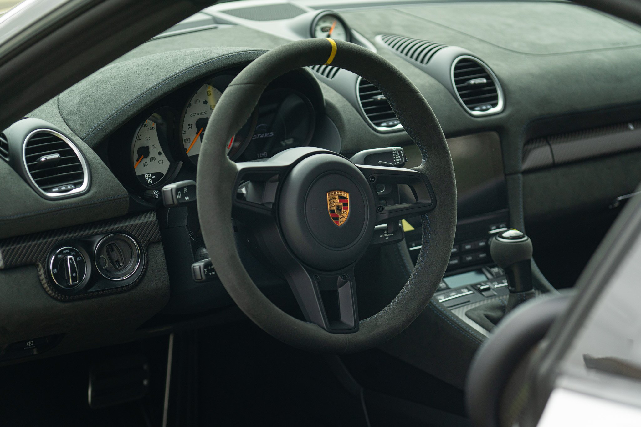 Porsche CAYMAN 718 GT4 RS “weissach” 