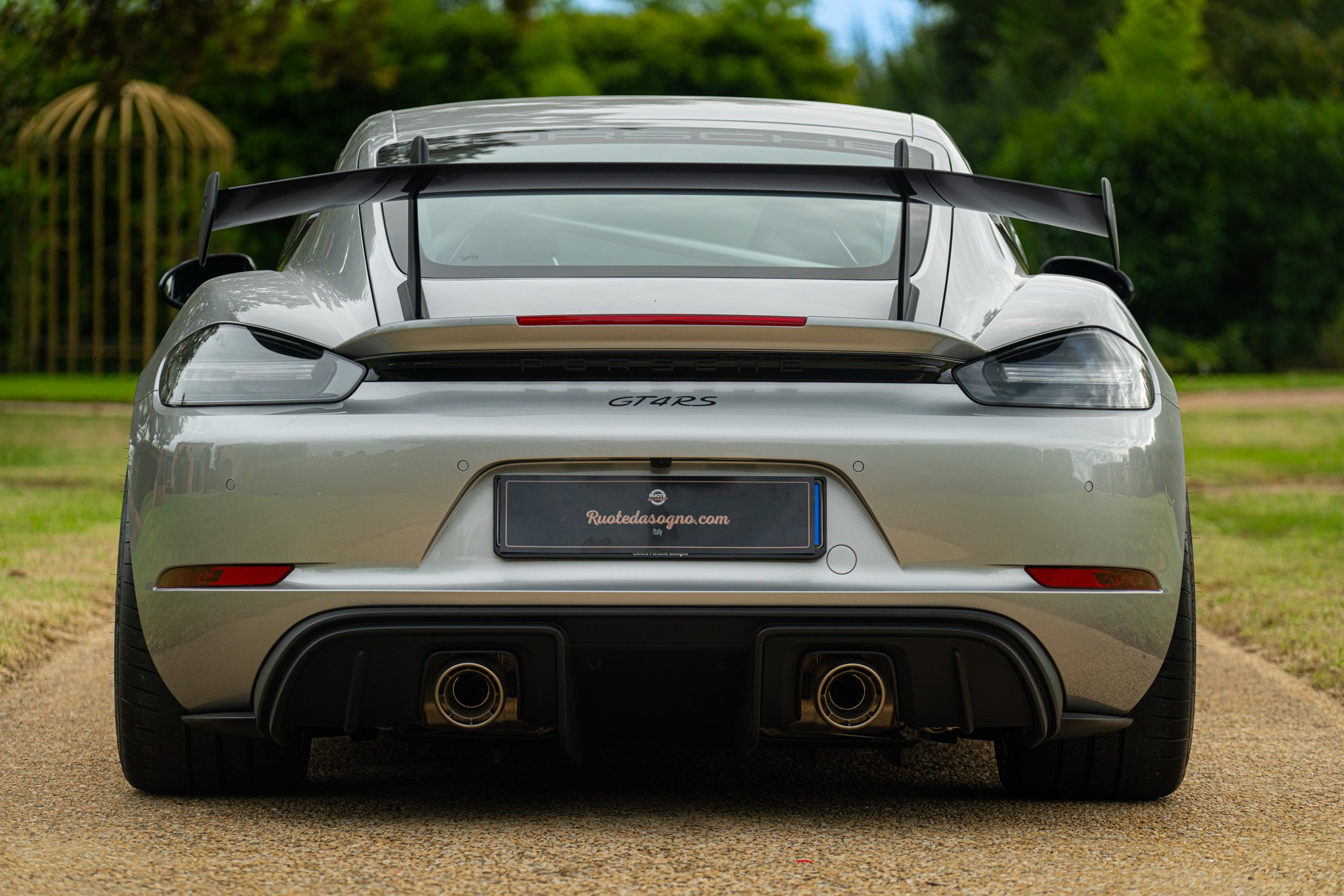 Porsche CAYMAN 718 GT4 RS “weissach” 