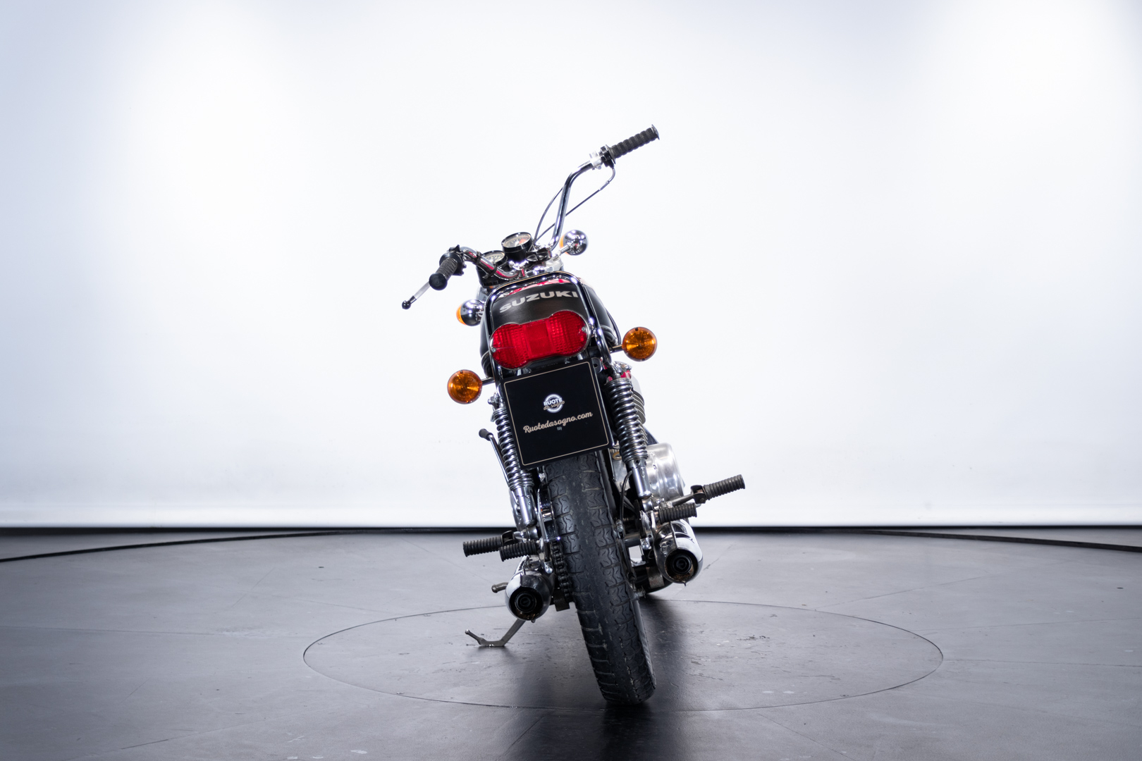 Suzuki TITAN 500 