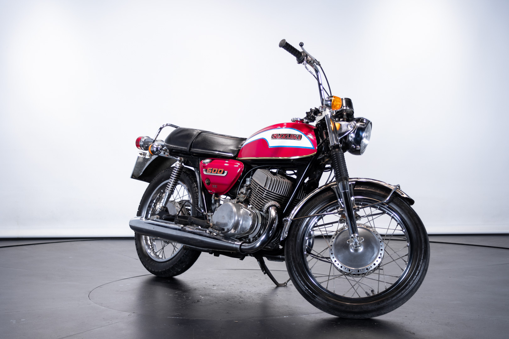 Suzuki TITAN 500 