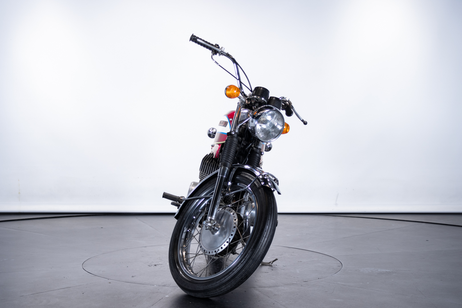 Suzuki TITAN 500 