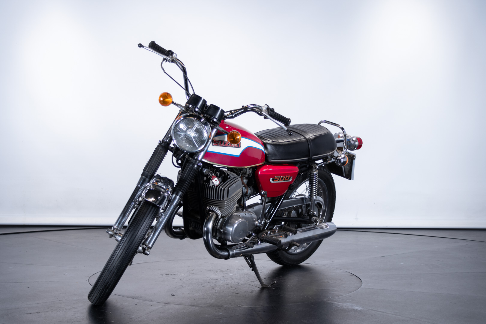 Suzuki TITAN 500 