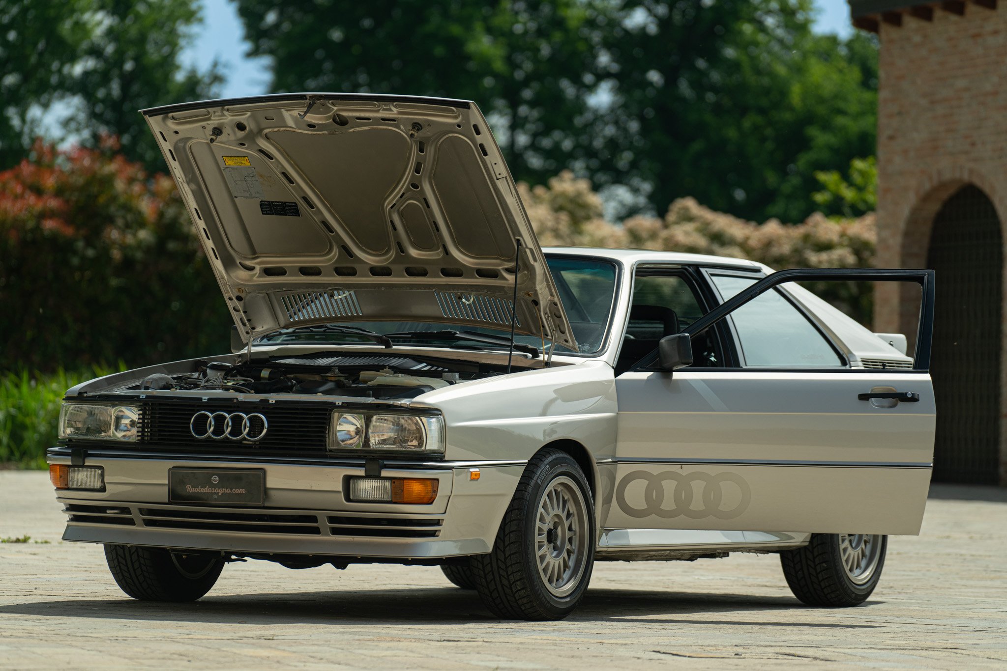 Audi QUATTRO 