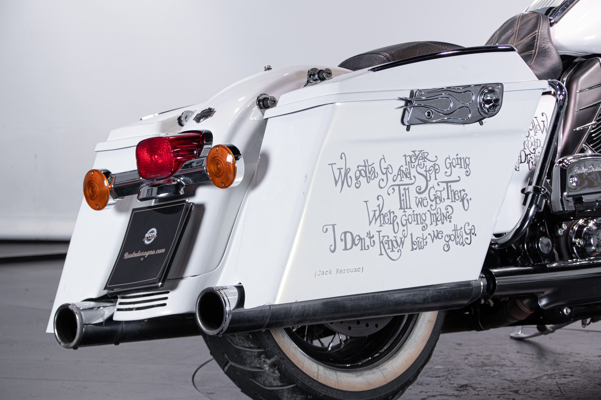 Harley Davidson ROAD KING CLASSIC 