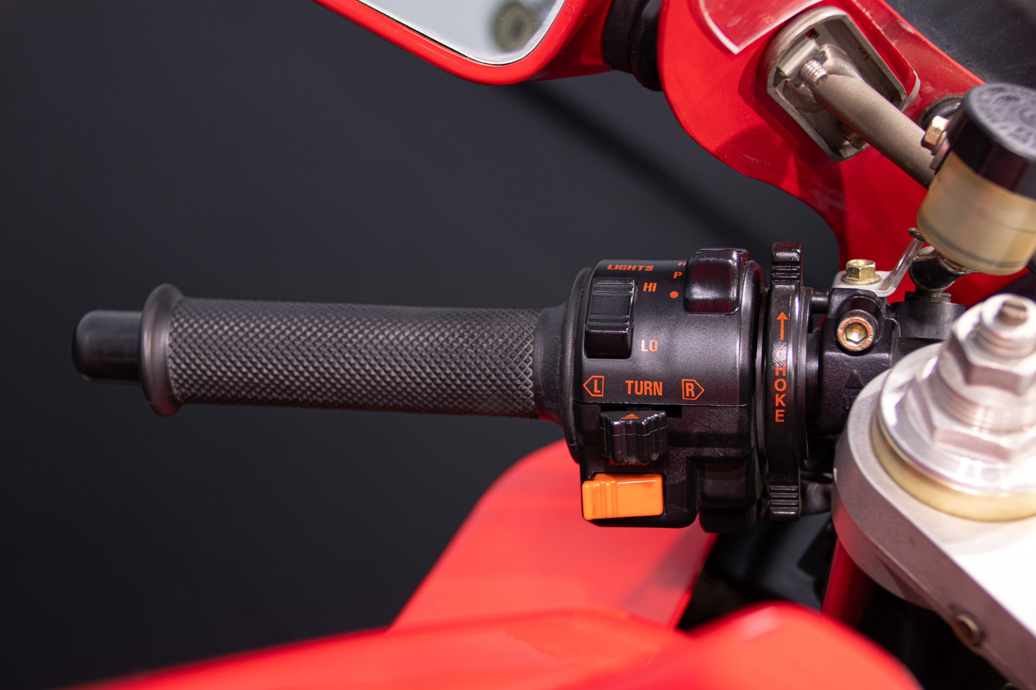 Ducati SUPERBIKE 888 DESMOQUATTRO 