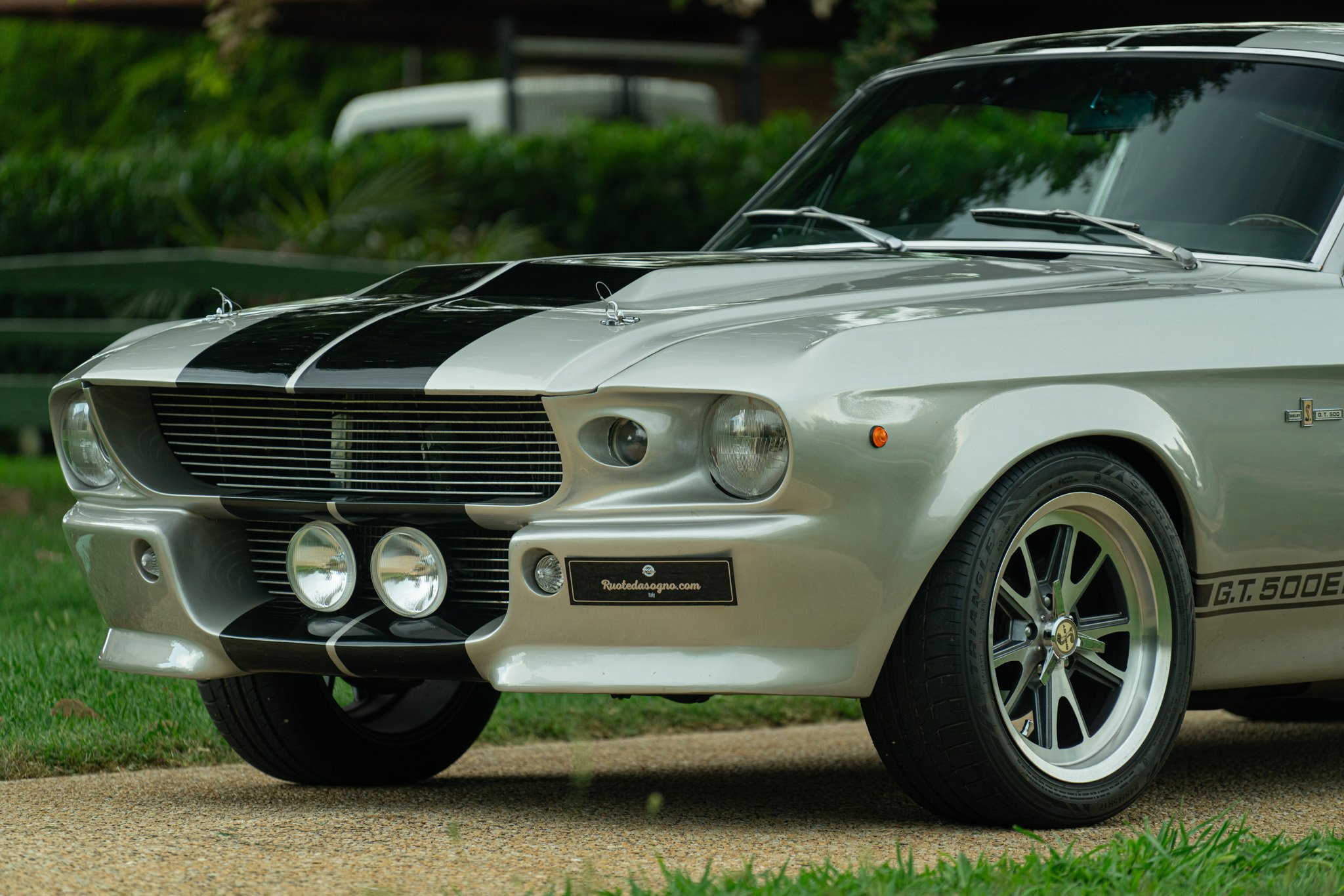 Ford Mustang Shelby GT500 Eleanor Replica 