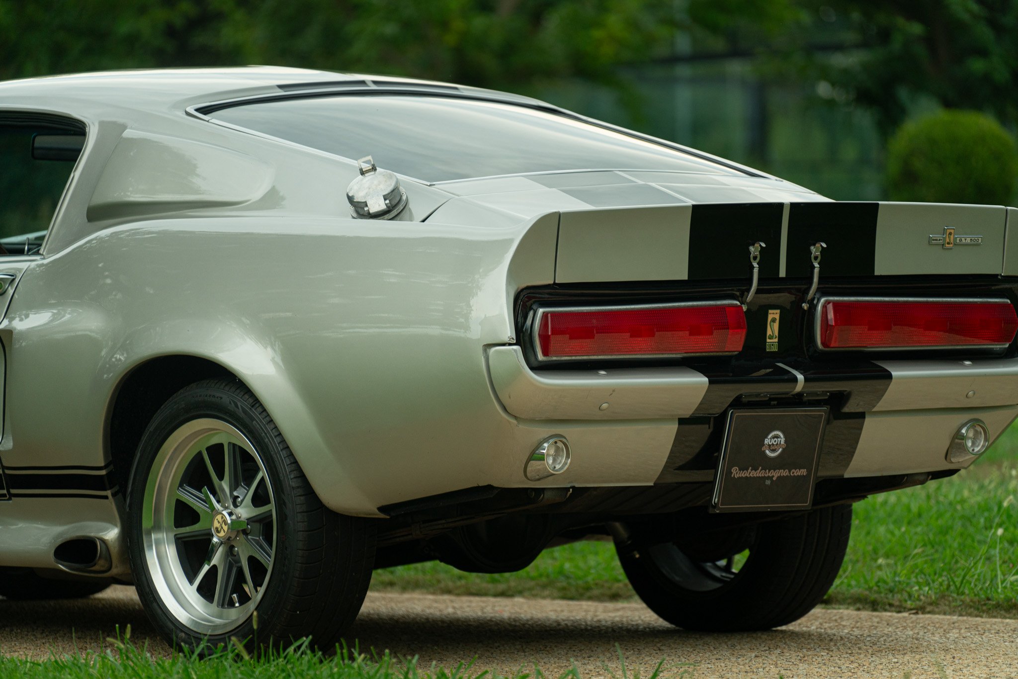 Ford Mustang Shelby GT500 Eleanor Replica 